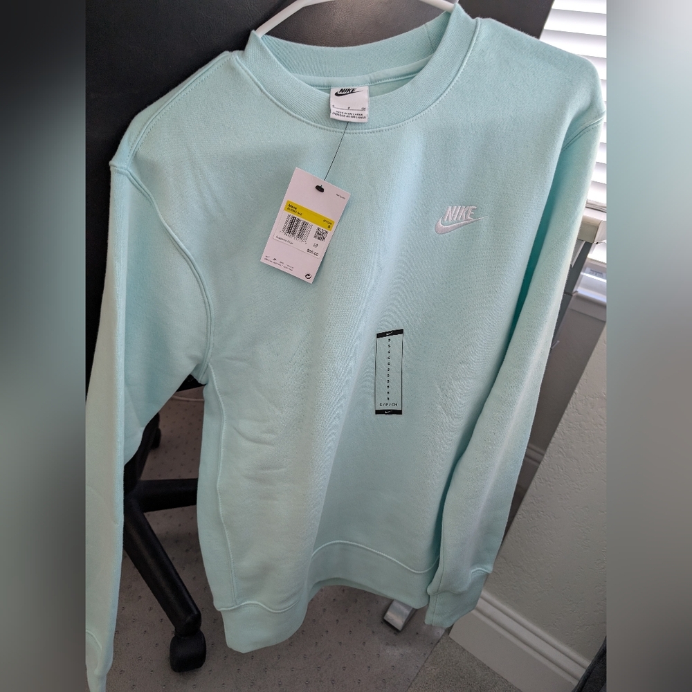 Nike crew neck sweater